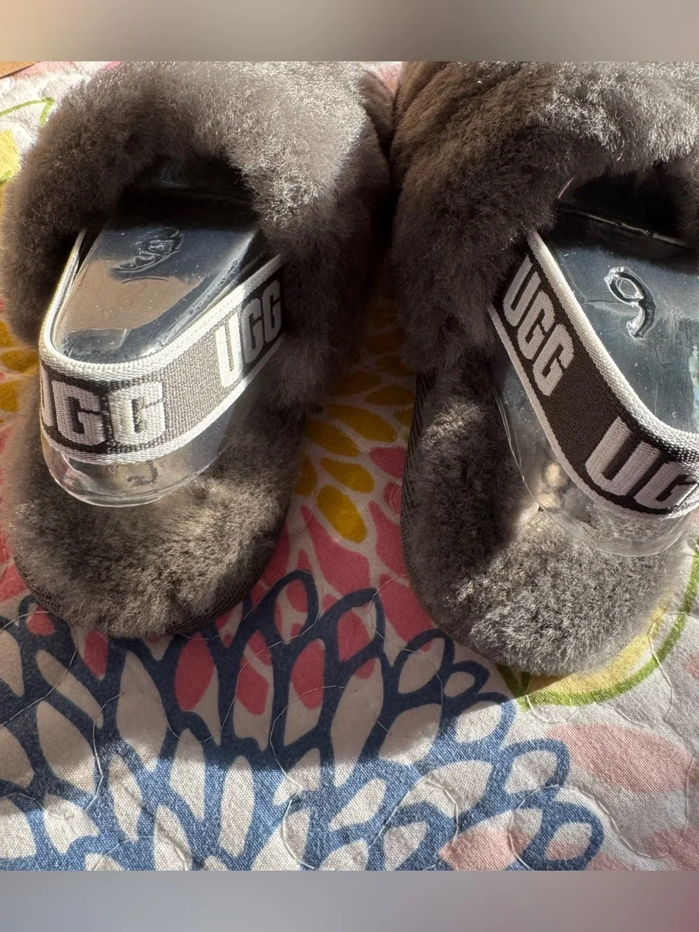New girls size 9 fluff yeah slides slippers charcoal